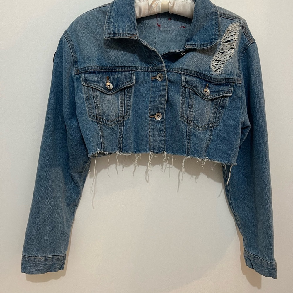 Cropped denim jacket